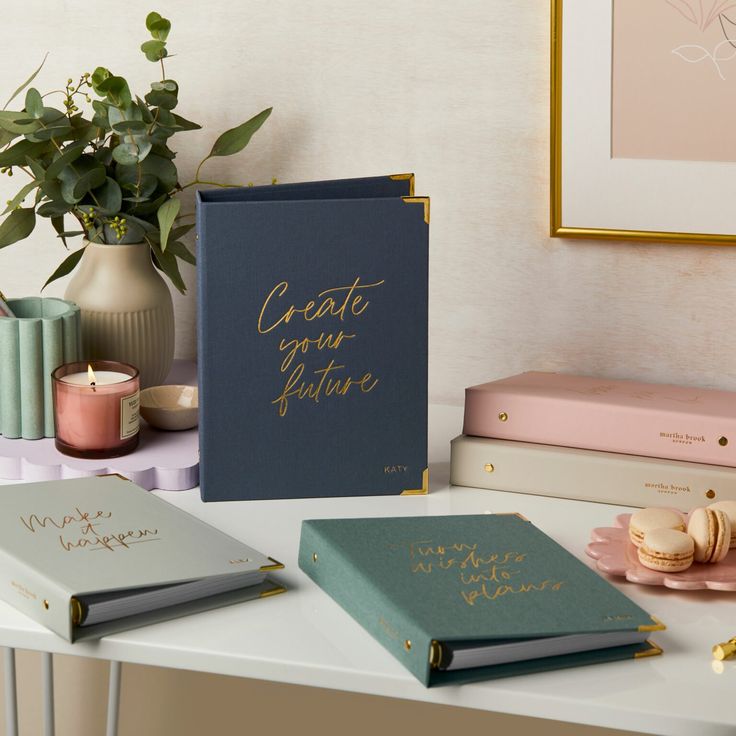 Custom Notebooks & Daiaries